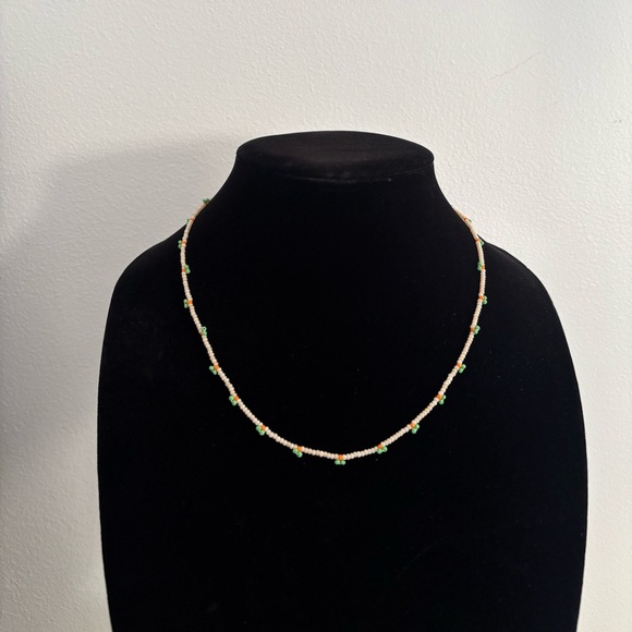 Jewelry - Elegant Beaded Necklace in Cream and Green